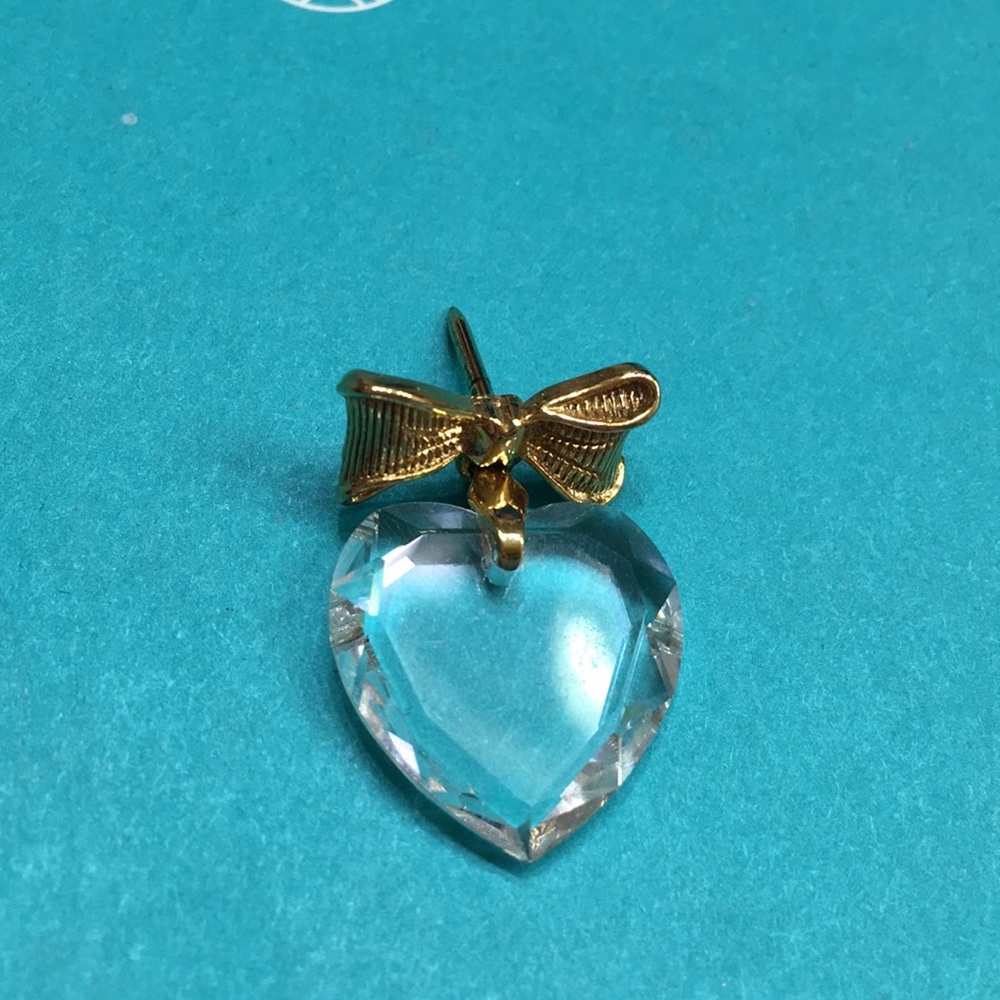 Vintage crystal heart pin